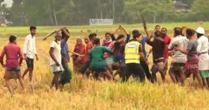 সাঁথিয়ায় খাস জমি দখল নিয়ে দুইদিন ধরে দফায় দফায় সংঘর্ষ