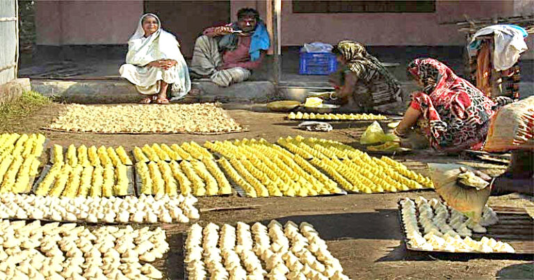 দেশজুড়ে কদর বাড়ছে চাটমোহরের কুমড়ো বড়ির