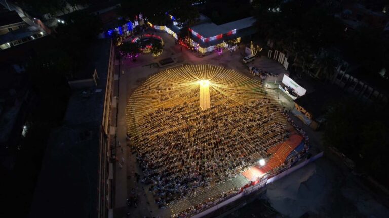 পাবনা জেলা স্কুলে প্রাক্তনদের মিলনমেলা, দেড় হাজারের অংশগ্রহণে ইফতার